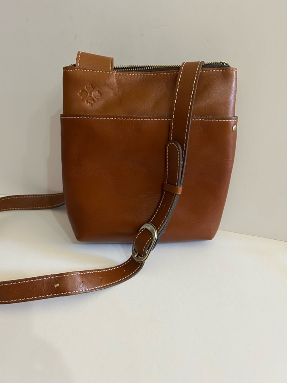 Like New Patricia Nash Tan Leather Messenger Crossbody with Adjustable Strap - Picture 5 of 12